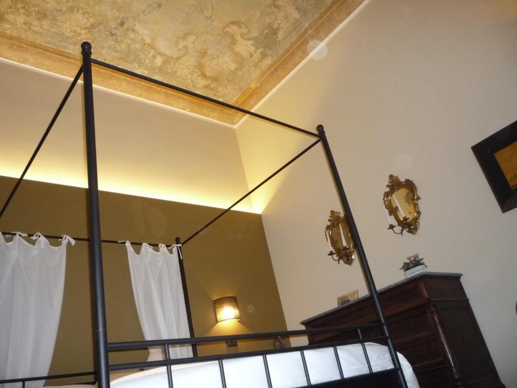 تورينو Madama Cristina Bed & Breakfast الغرفة الصورة